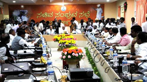 Karnataka Cabinet Meeting ವ ರ ತ ಮ ತ ರ